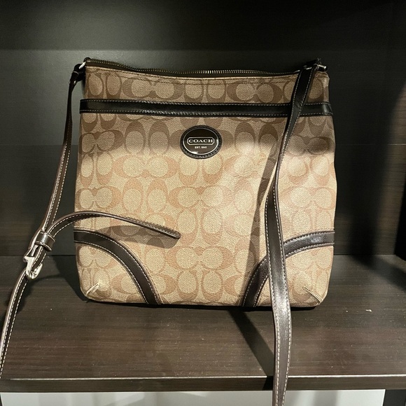 Coach Handbags - Good condition purse